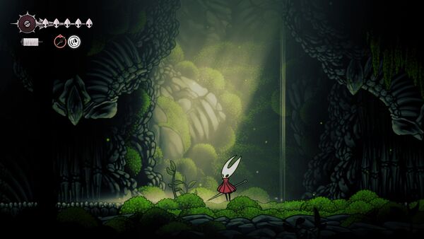 Un puit de lumière dans un paysage de roches et de mousse dans Hollow Knight: Silksong